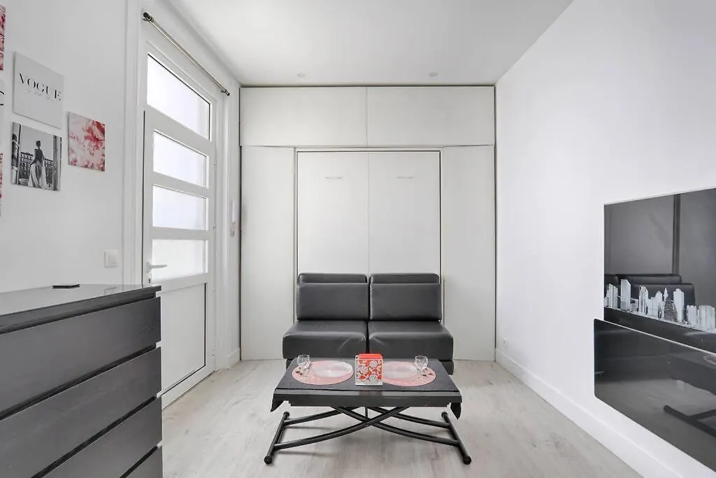 Fantin Latour Cosy Studio 2P Seine & Eiffel Tower Appartement Parijs